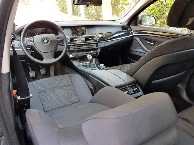 Imagen de BMW 520 D *Solo 67.000 km*Nacional*Libro*GPS* (2564488) - Granada Wagen