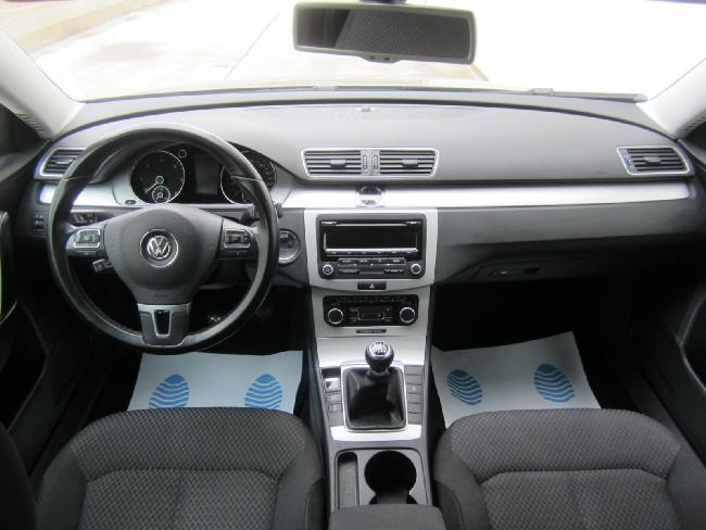 Imagen de Volkswagen PASSAT Variant TDI 105 Advance - Auzasa Automviles