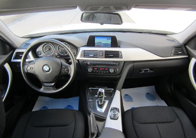 Imagen de BMW 318d 143 4p STEPTRONIC - AUT -2014 - Auzasa Automviles