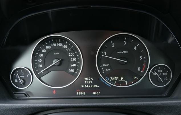 Imagen de BMW 320d Luxury (2554875) - Mumam Automocin