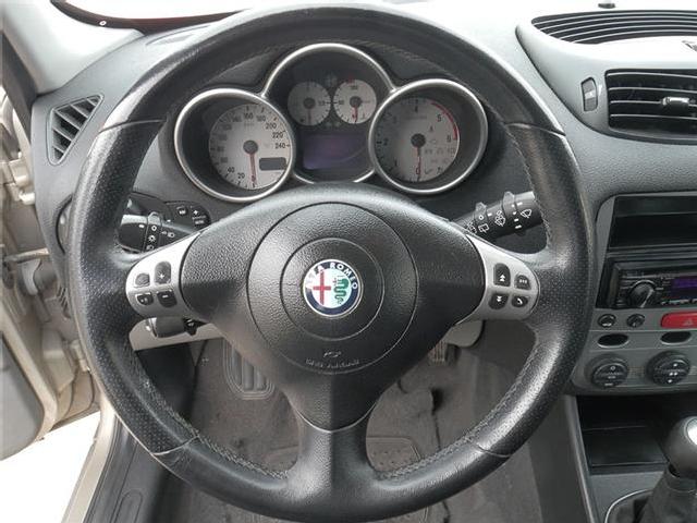 Imagen de Alfa Romeo 147 1.9 Jtd Distinctive (2577216) - CV Robledauto