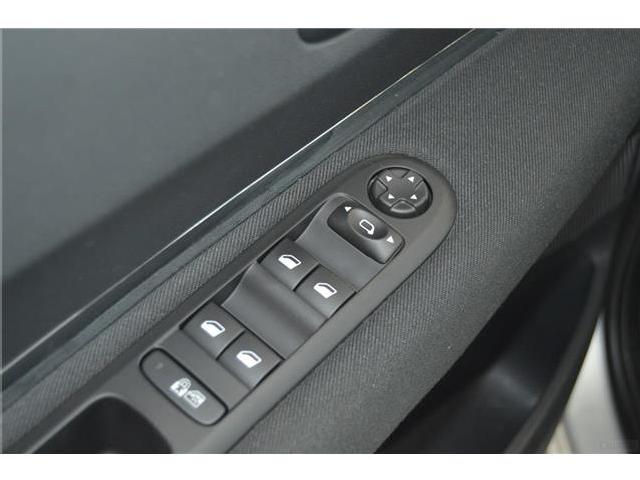 Imagen de Peugeot 5008 5008 Hdi  7 Plazas  Navi   Bluetooth  Sensores Par (2579931) - Automotor Dursan