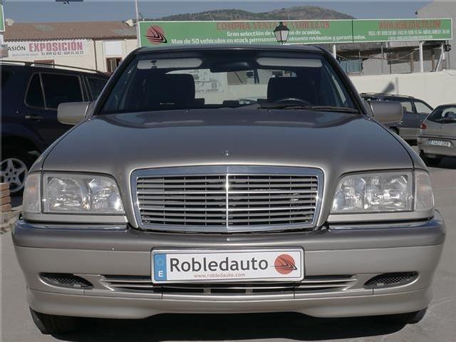 Imagen de Mercedes C 180 Elegance (2586183) - CV Robledauto