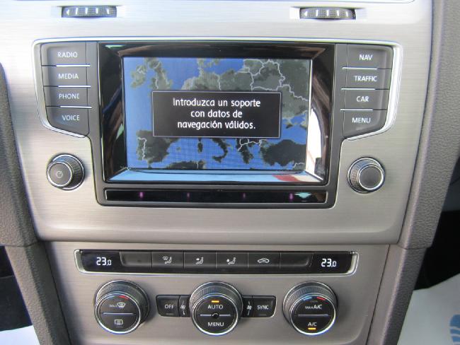 Imagen de Volkswagen GOLF VII 1.6TDI 105 cv BlueMotion Tech + GPS- 2015 5p - Auzasa Automviles