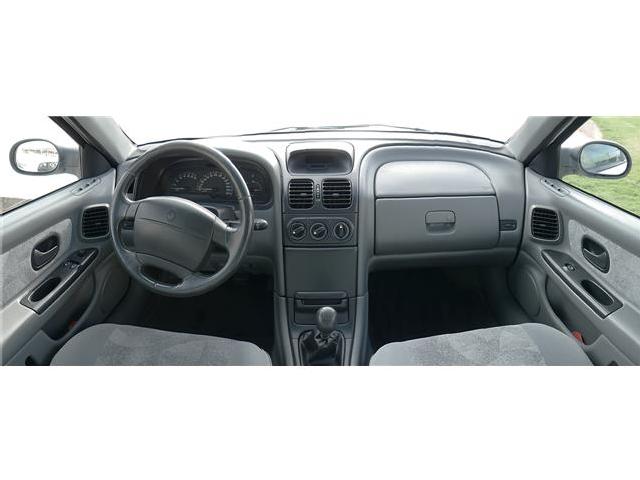 Imagen de Renault Laguna Familiar 1.8 Rt (2592945) - CV Robledauto