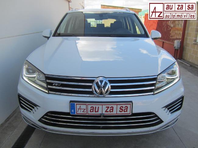 Imagen de Volkswagen TOUAREG 3.0TDI V6 BlueMOTION Tiptronic 262 cv - R-LINE - 2015 (2598005) - Auzasa Automviles