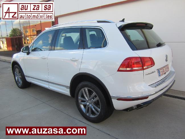 Imagen de Volkswagen TOUAREG 3.0TDI V6 BlueMOTION Tiptronic 262 cv - R-LINE - 2015 (2598012) - Auzasa Automviles