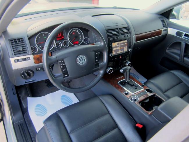 Imagen de Volkswagen TOUAREG 3.0TDI V6 MOTION TIPTRONIC 225cv - Full Equipe - - Auzasa Automviles