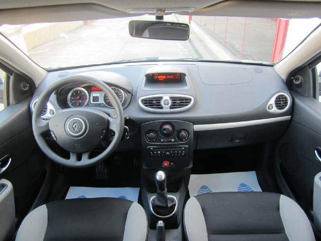 Imagen de Renault CLIO 1.5dci 75cv Business eco2 5p (2604913) - Auzasa Automviles