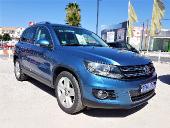 Volkswagen Tiguan 2.0 TDI 140 cv*Enganche, 1/2 piel alcantara*Libro*