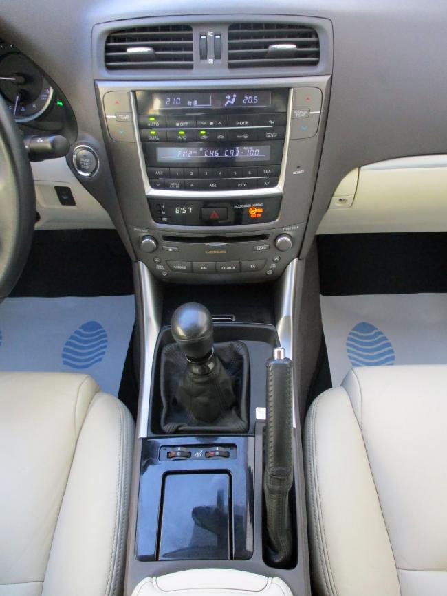 Imagen de Lexus IS 200d 150 cv LUXURY 6v (2738311) - Auzasa Automviles