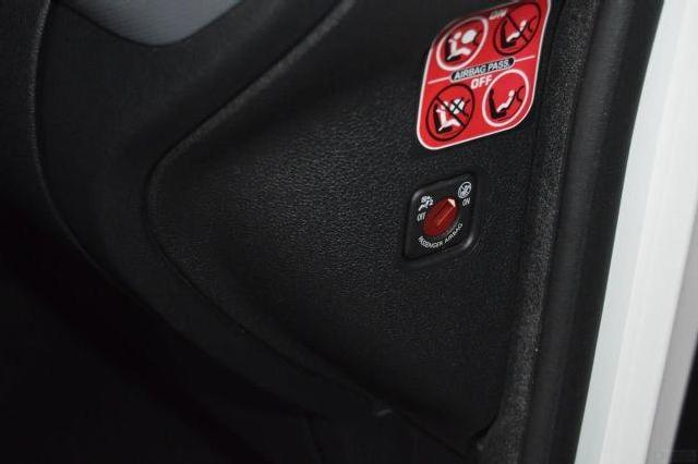 Imagen de Peugeot Partner Tepee 1.6hdi Access (n1) (2630588) - Automotor Dursan