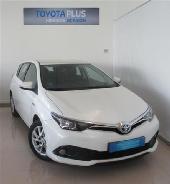 Toyota Auris Hybrid 140h Active