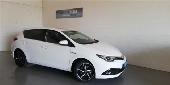 Toyota Auris Hybrid 140h Feel
