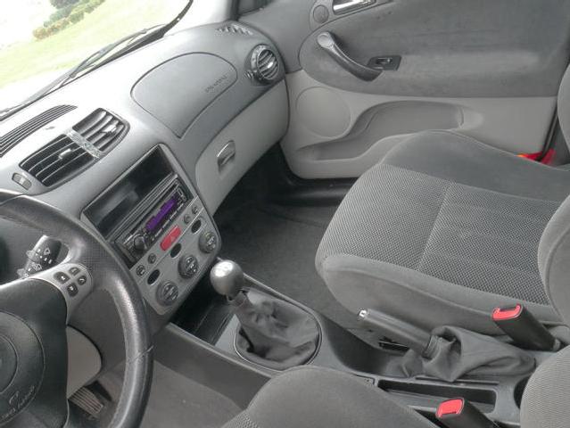 Imagen de Alfa Romeo 147 1.9 Jtd Distinctive (2660848) - CV Robledauto