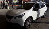 Peugeot 2008 STYLE 1.6 BLUEHDI 100