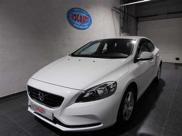 Imagen de Volvo V40 D2 Momentum 120 (2716106) - Rocauto