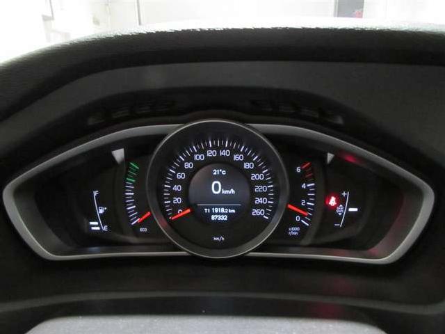 Imagen de Volvo V40 D2 Momentum 120 (2716115) - Rocauto