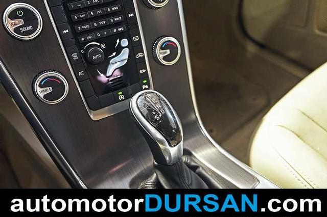 Imagen de Volvo Xc60 D4 Momentum Aut. 190 (2752859) - Automotor Dursan