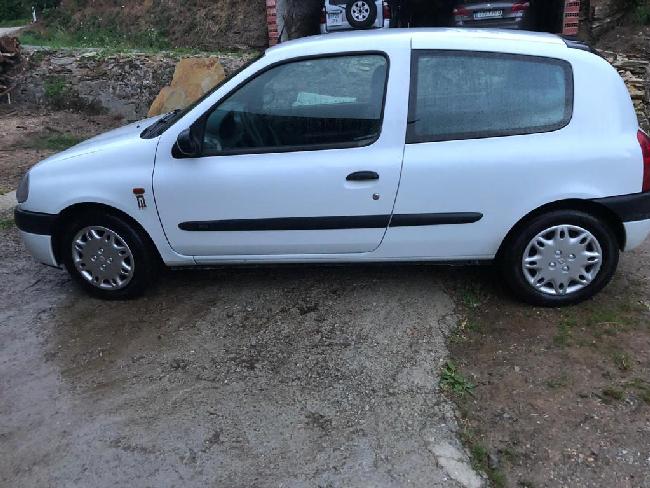 Imagen de Renault CLIO II 1.9 D 65 (2754091) - Automecnica talleres Barja