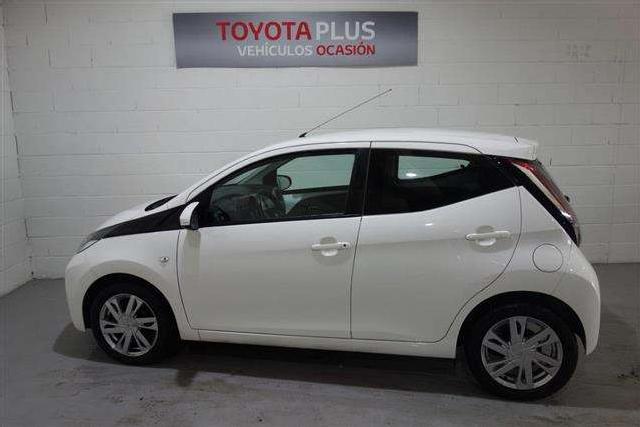 Imagen de Toyota Aygo 70 X-play X-shift (2795073) - Kobe Motor