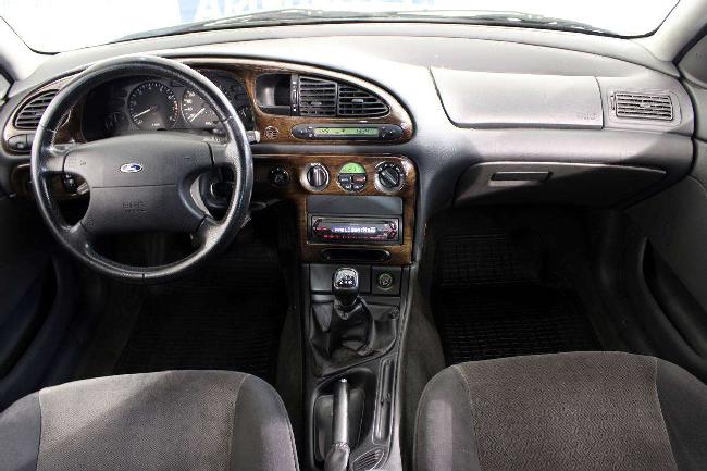 Imagen de Ford Mondeo 2.0i Ghia 131cv (2987129) - Argelles Automviles