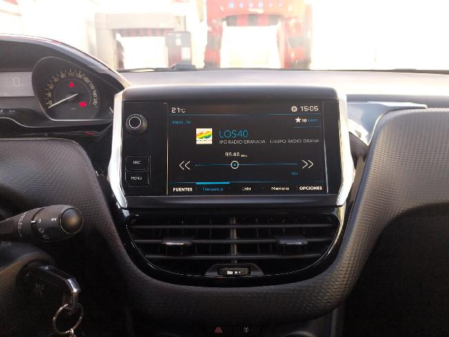Imagen de Peugeot 208 HDI *MirrorLink*Android Auto* (3187059) - Granada Wagen