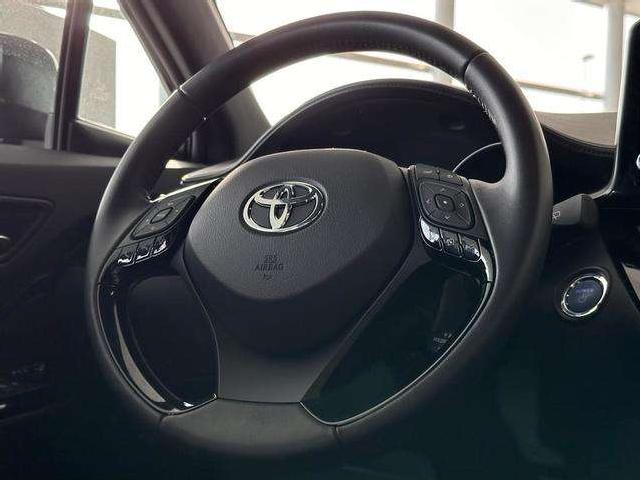 Imagen de Toyota C-hr 125h Advance - Automotor Dursan