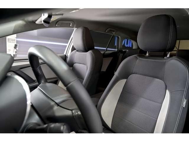 Imagen de Toyota Avensis Ts 115d Business Advance (3205708) - Automotor Dursan