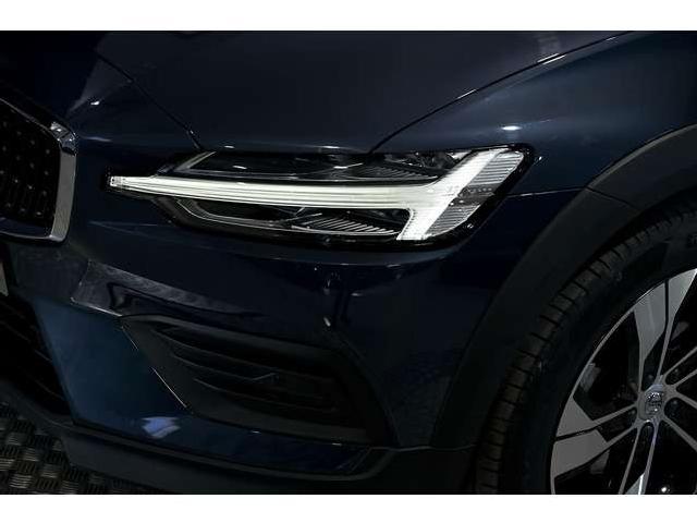Imagen de Volvo V60 Cross Country B4 Pro Awd Aut. (3224010) - Automotor Dursan