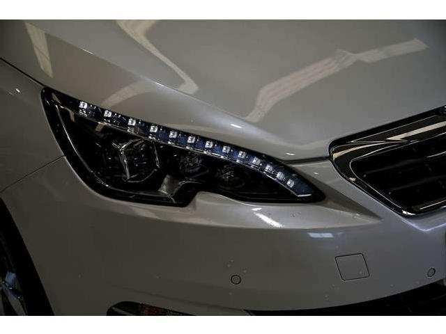Imagen de Peugeot 308 Sw 1.2 Puretech Su0026s Allure 130 (3226914) - Automotor Dursan