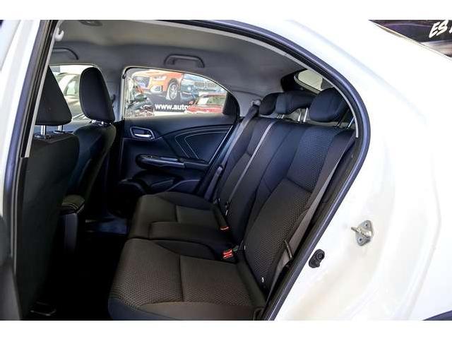 Imagen de Honda Civic 1.8 I-vtec Lifestyle Aut. (3238236) - Automotor Dursan