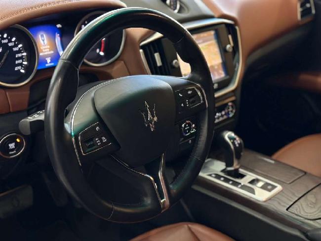 Imagen de Maserati Ghibli Diesel Aut. 275 (3243077) - Box Sport