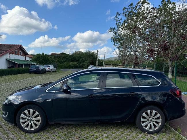 Imagen de Opel ASTRA SPORT TOURER 1.6 TDCI 136 CV (3252974) - VEHICULOS DE OCASION