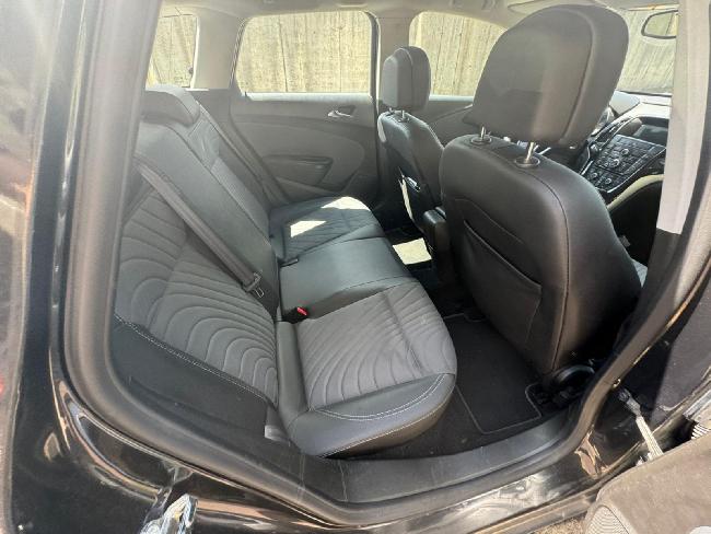 Imagen de Opel ASTRA SPORT TOURER 1.6 TDCI 136 CV (3252977) - VEHICULOS DE OCASION