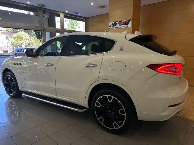 Imagen de Maserati Levante Diesel Gransport Aut. (3246020) - Box Sport