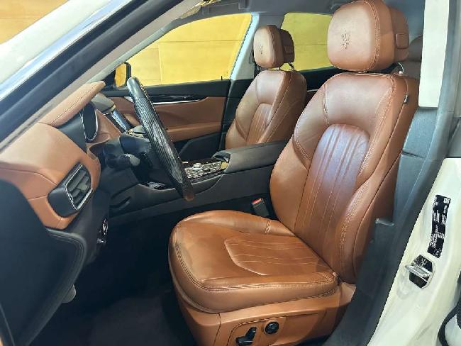 Imagen de Maserati Levante Diesel Gransport Aut. (3246022) - Box Sport