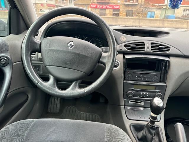 Imagen de Renault LAGUNA 1.9 DCI 120 CV (3260381) - VEHICULOS DE OCASION