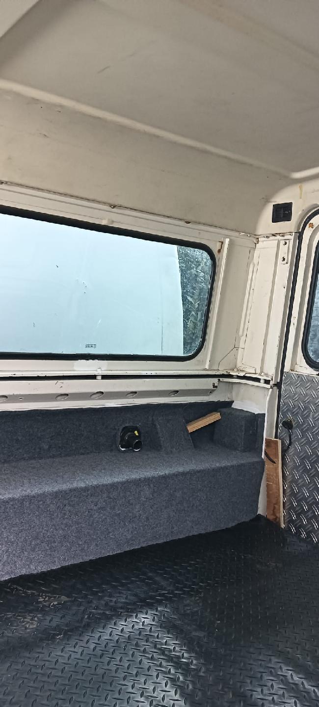 Imagen de Santana ANIBAL 2.8 TD VIVIENDA CAMPER (3261738) - VEHICULOS DE OCASION