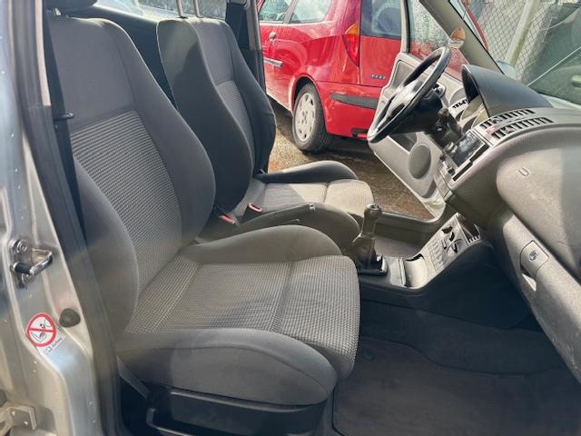 Imagen de Volkswagen POLO 1.4 75 CV (3267001) - VEHICULOS DE OCASION