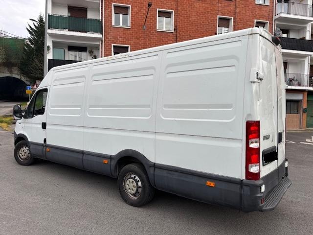 Imagen de Iveco DAILY 35 S 15 L4-H3 2.3 146 CV (3276843) - VEHICULOS DE OCASION