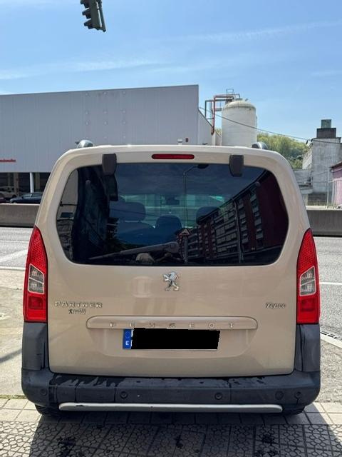 Imagen de Peugeot PARTNER OUTDOOR 1.6 HDI 110 (3284097) - VEHICULOS DE OCASION