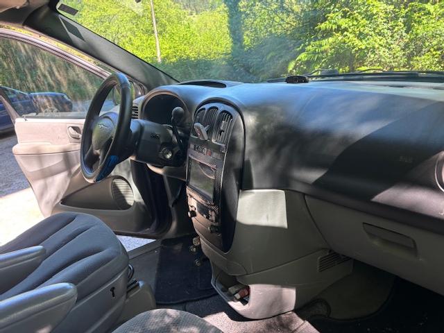 Imagen de Chrysler VOYAGER 2.8 CRD 150 CV 7 PLAZAS (3276389) - VEHICULOS DE OCASION