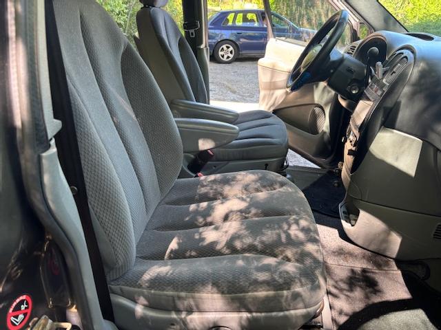 Imagen de Chrysler VOYAGER 2.8 CRD 150 CV 7 PLAZAS (3276390) - VEHICULOS DE OCASION