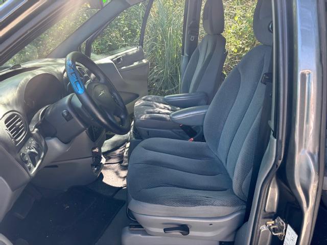 Imagen de Chrysler VOYAGER 2.8 CRD 150 CV 7 PLAZAS (3276391) - VEHICULOS DE OCASION