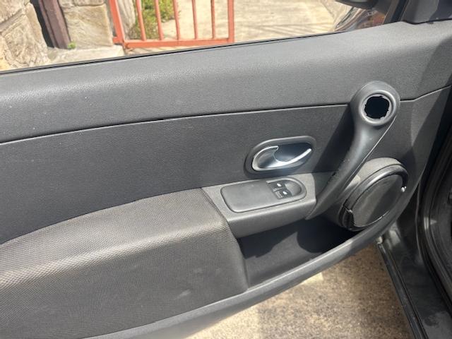 Imagen de Renault CLIO 1.4 i 3 PUERTAS ETIQUETA C (3277022) - VEHICULOS DE OCASION