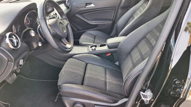 Imagen de Mercedes GLA 180 *GPS*Piel*LED* (3283167) - Granada Wagen