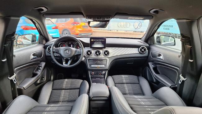 Imagen de Mercedes GLA 180 *GPS*Piel*LED* (3283170) - Granada Wagen