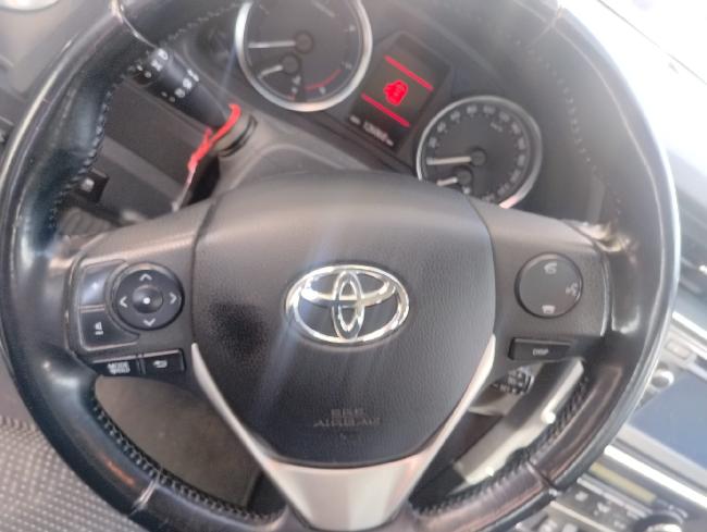 Imagen de Toyota AURIS 1.4 D-4D 90 CV (3288868) - VEHICULOS DE OCASION