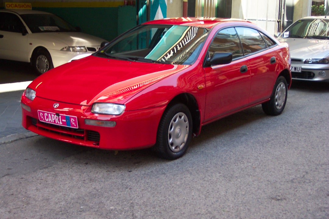 Mazda_323_1_g.jpg